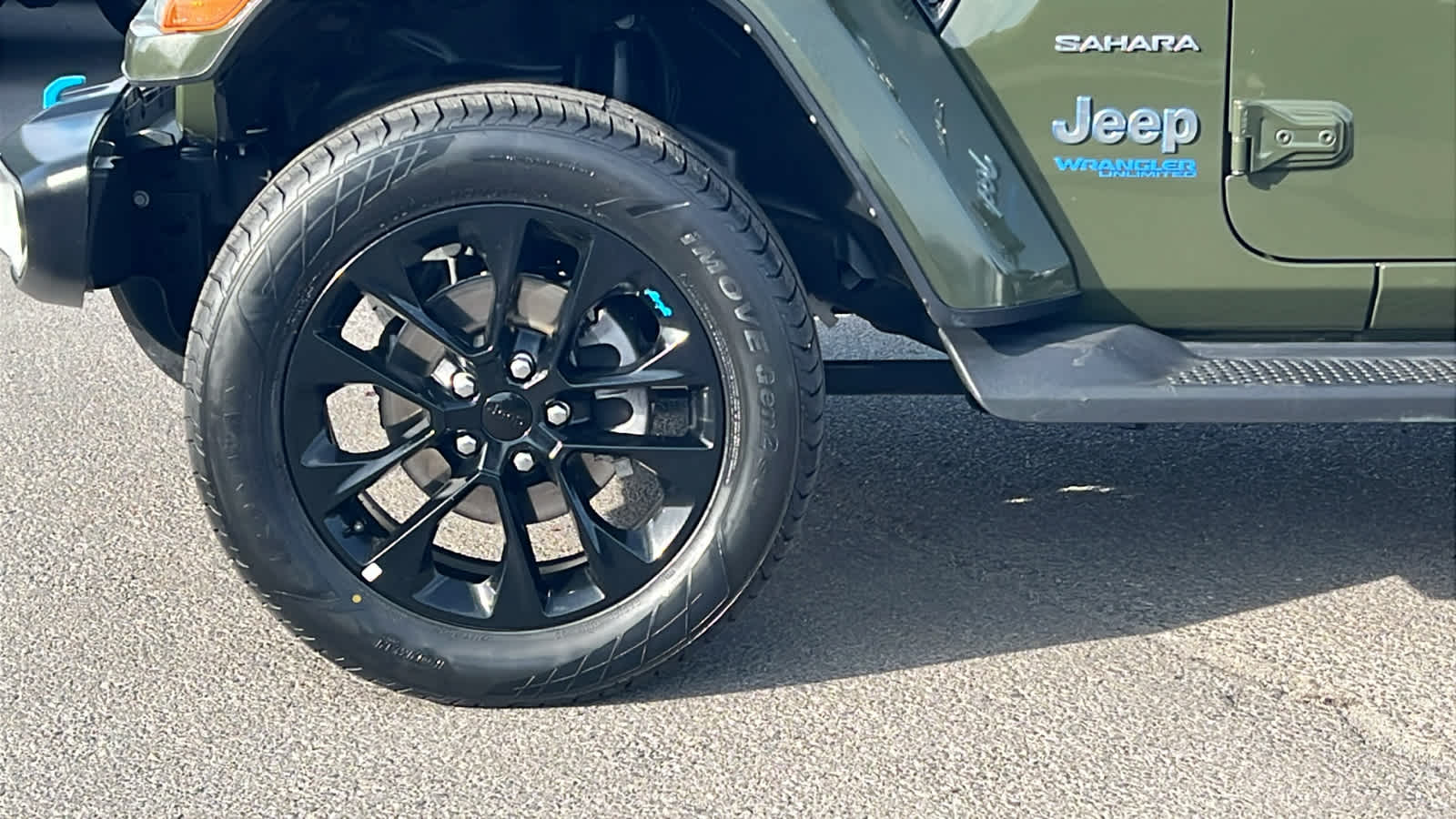 Thumbnail: 2022 Jeep Wrangler - 8