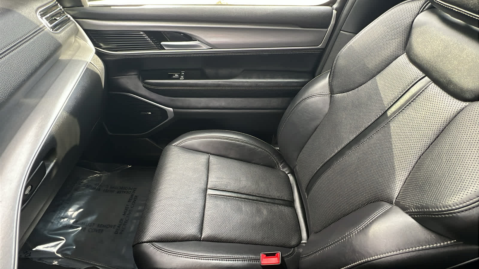 Thumbnail: 2025 Jeep Wagoneer - 12