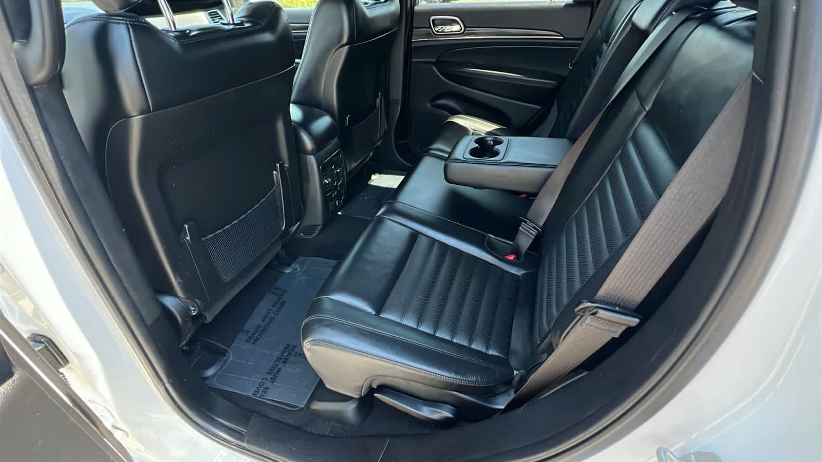 Thumbnail: 2021 Jeep Grand Cherokee - 24
