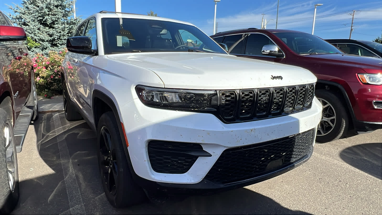 Thumbnail: 2023 Jeep Grand Cherokee - 9