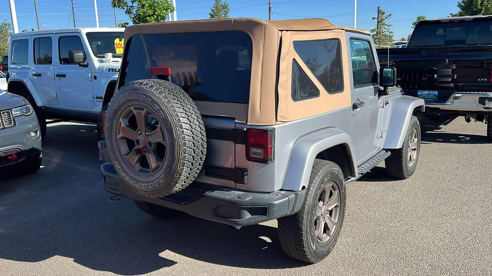 Thumbnail: 2018 Jeep Wrangler - 7