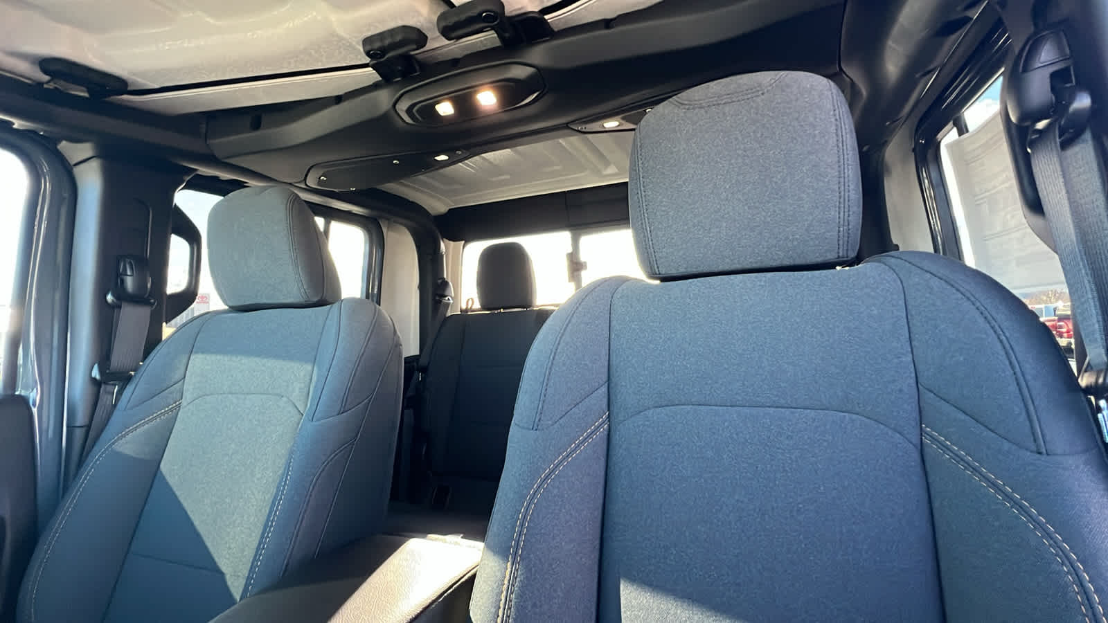 Thumbnail: 2026 Jeep Gladiator - 11