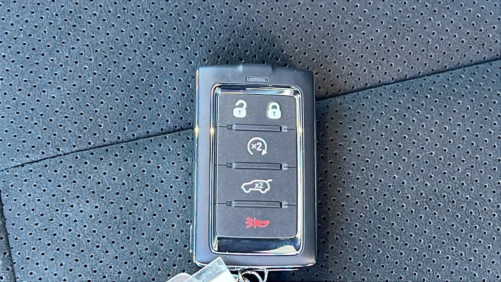 Thumbnail: 2026 Jeep Grand Cherokee - 29