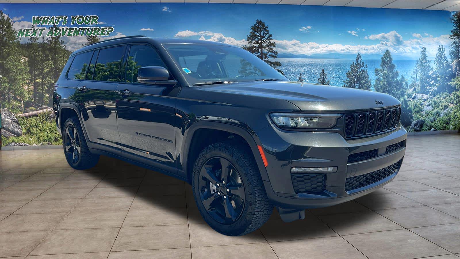Thumbnail: 2023 Jeep Grand Cherokee - 3