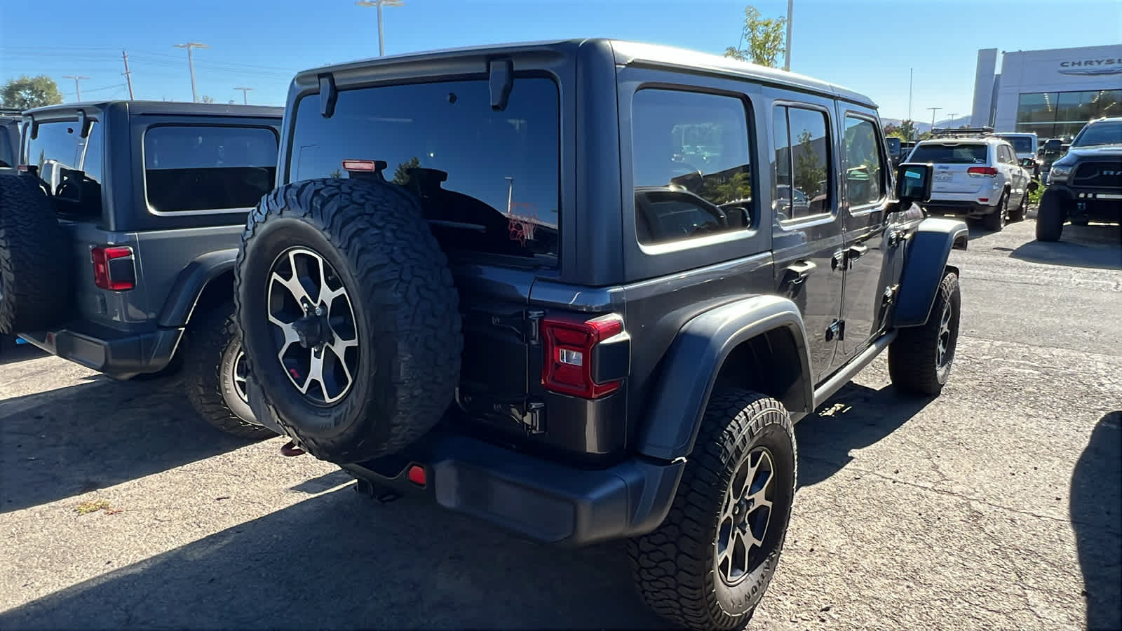 Thumbnail: 2020 Jeep Wrangler - 7