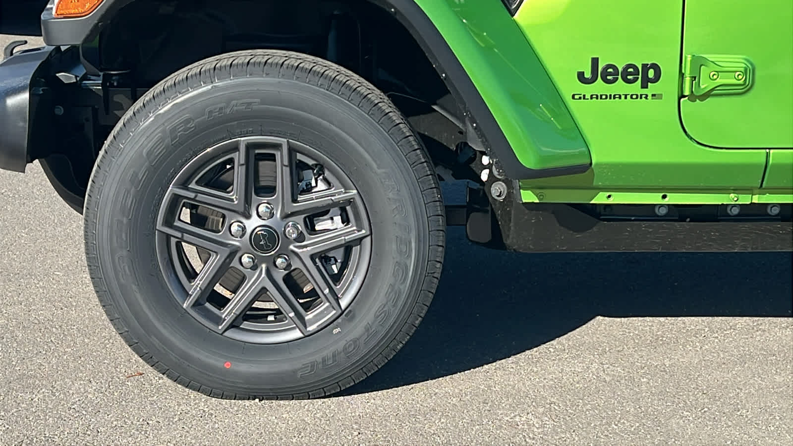 Thumbnail: 2026 Jeep Gladiator - 9