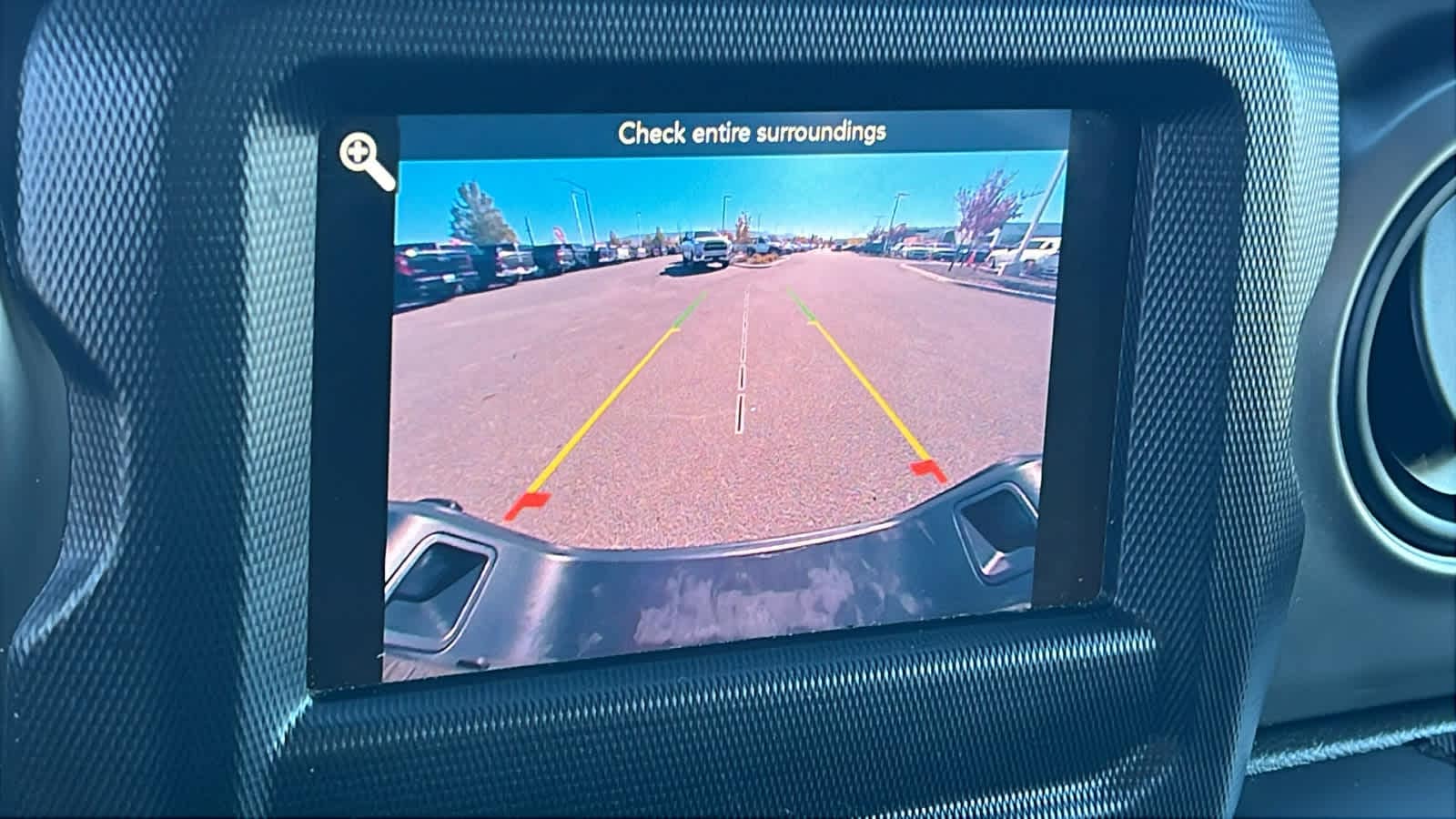 Thumbnail: 2020 Jeep Gladiator - 16