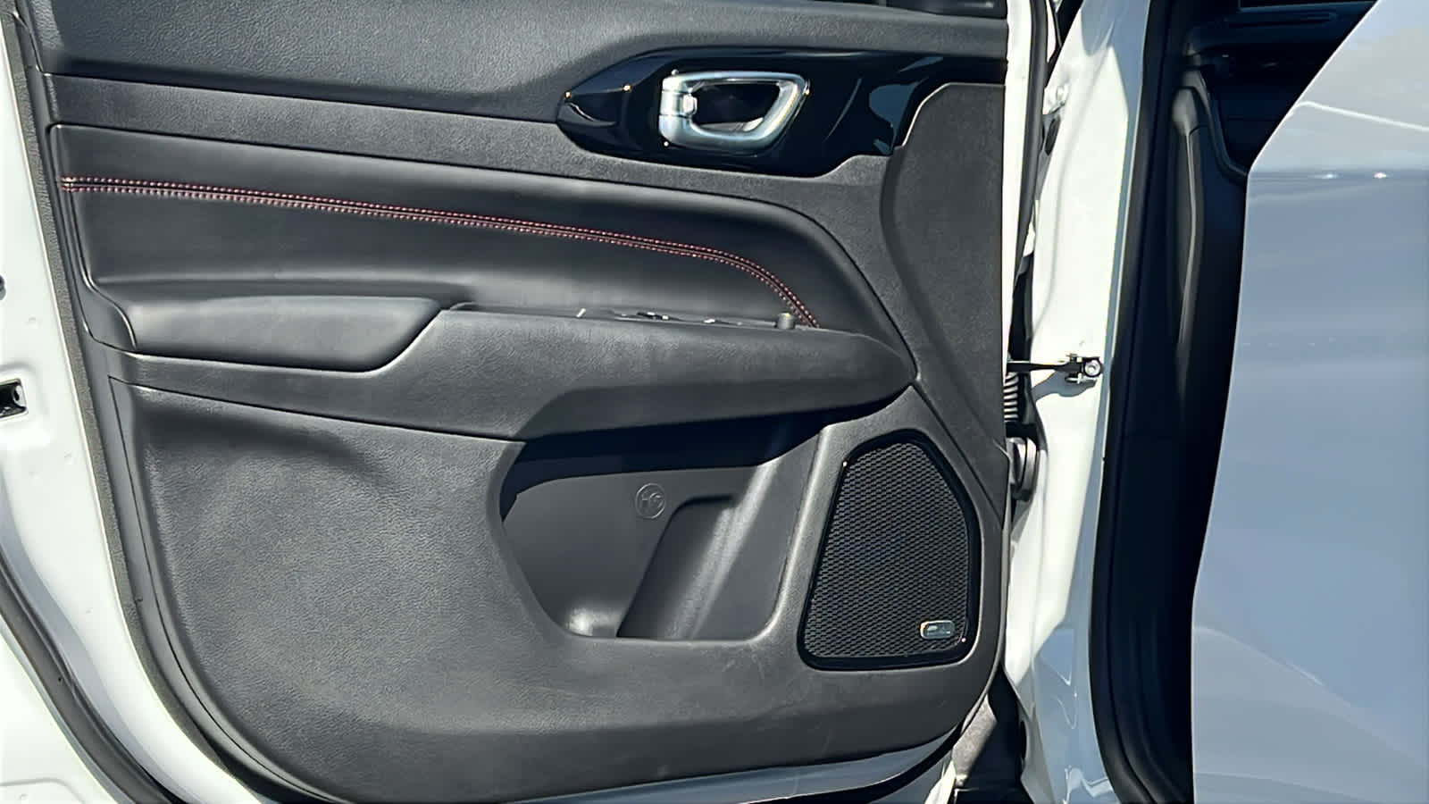 Thumbnail: 2026 Jeep Compass - 23