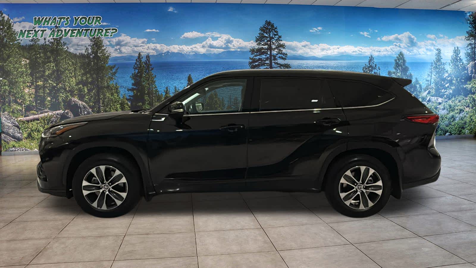 Thumbnail: 2021 Toyota Highlander - 8