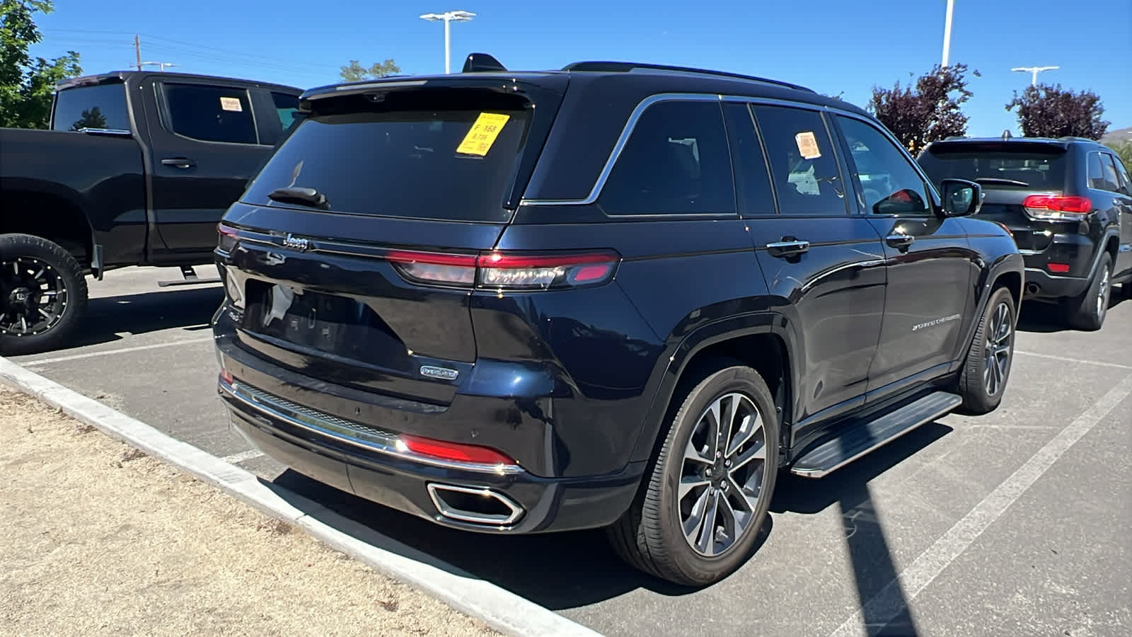 Thumbnail: 2023 Jeep Grand Cherokee - 6