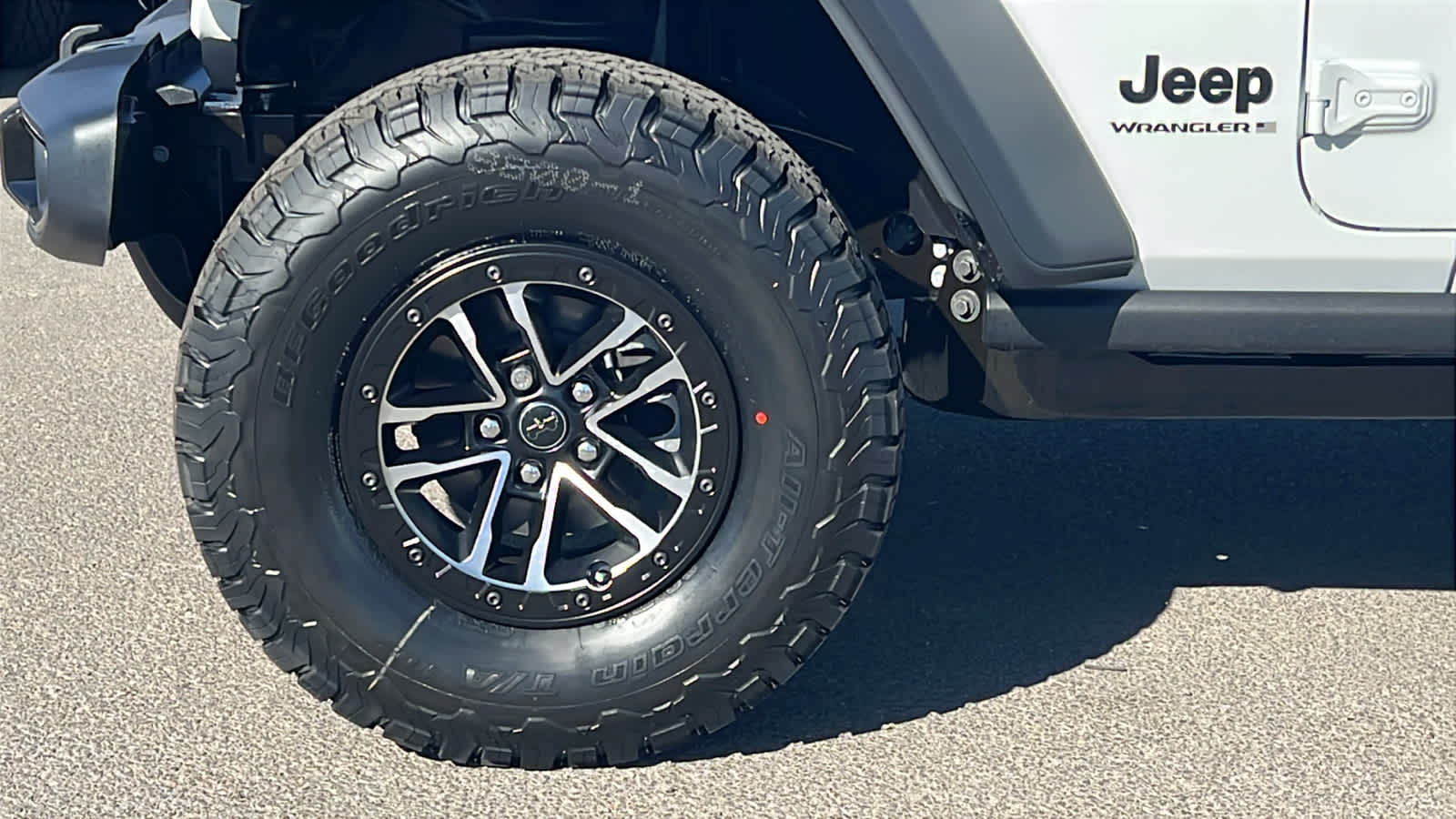 Thumbnail: 2026 Jeep Wrangler - 9