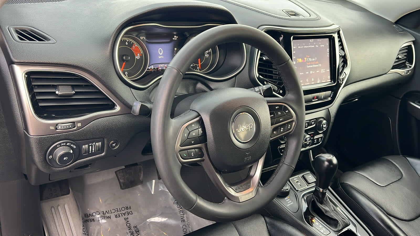 Thumbnail: 2022 Jeep Cherokee - 10