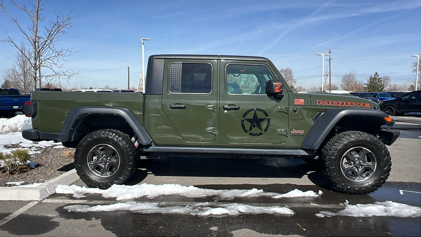 Thumbnail: 2021 Jeep Gladiator - 4