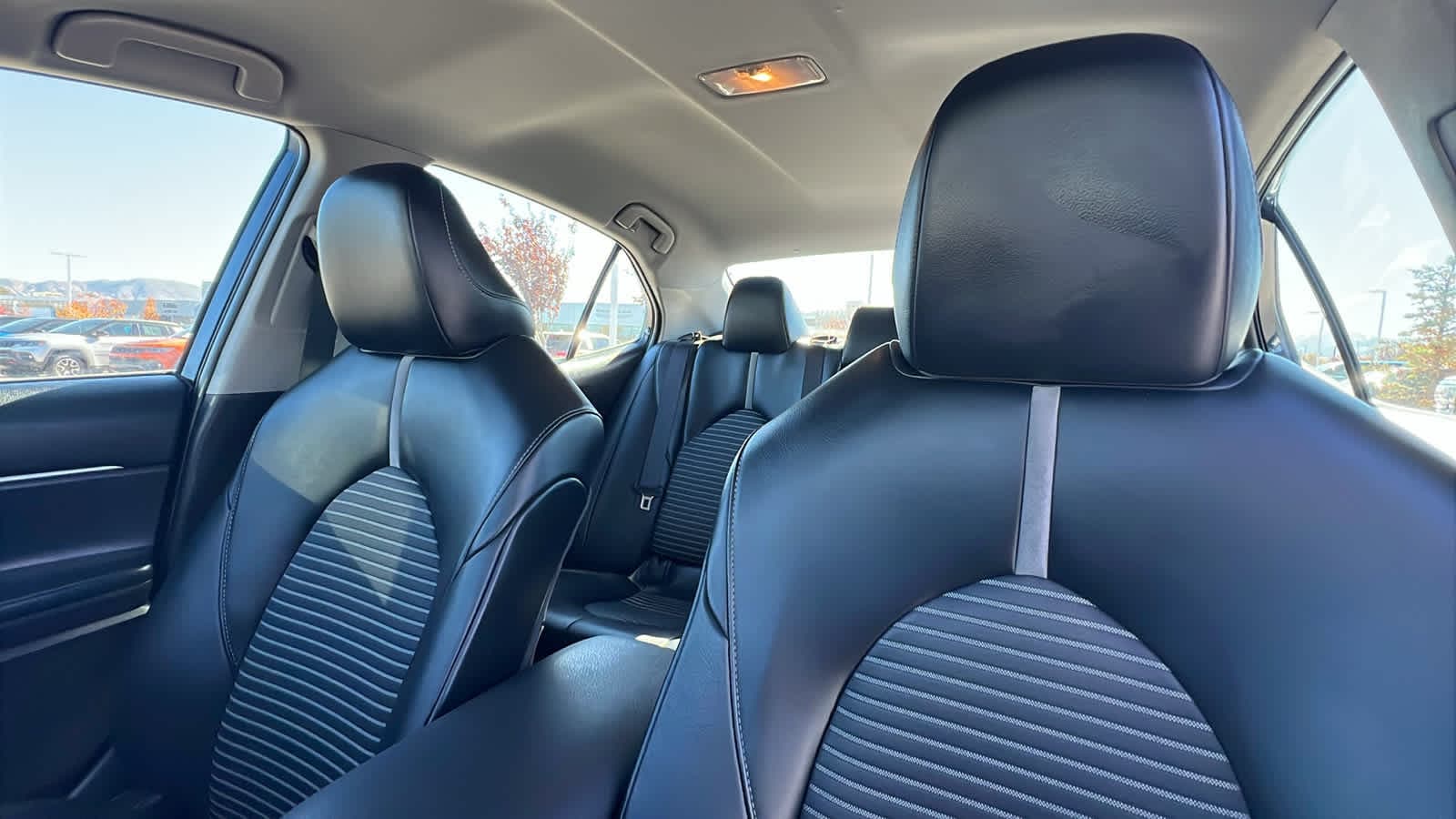 Thumbnail: 2021 Toyota Camry - 11