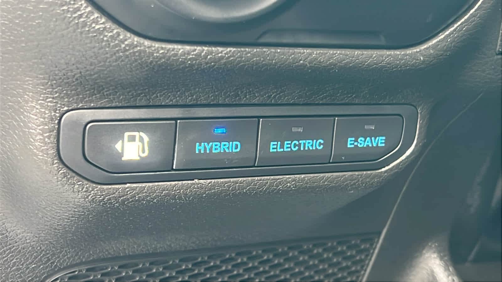 Thumbnail: 2022 Jeep Wrangler - 31