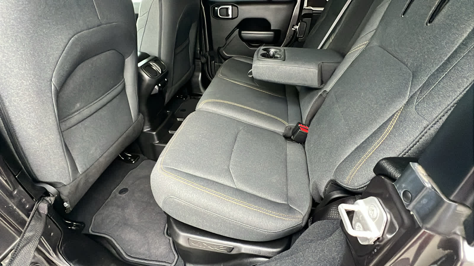 Thumbnail: 2024 Jeep Wrangler - 24