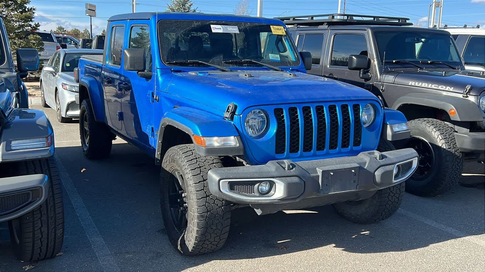 Thumbnail: 2021 Jeep Gladiator - 3