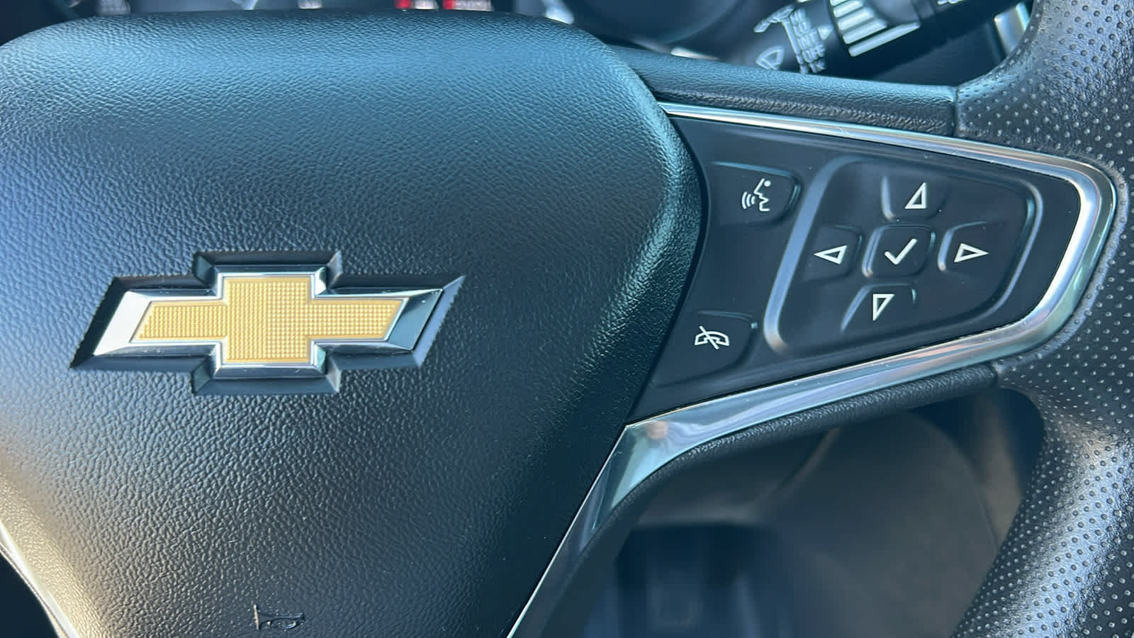 Thumbnail: 2020 Chevrolet Equinox - 20