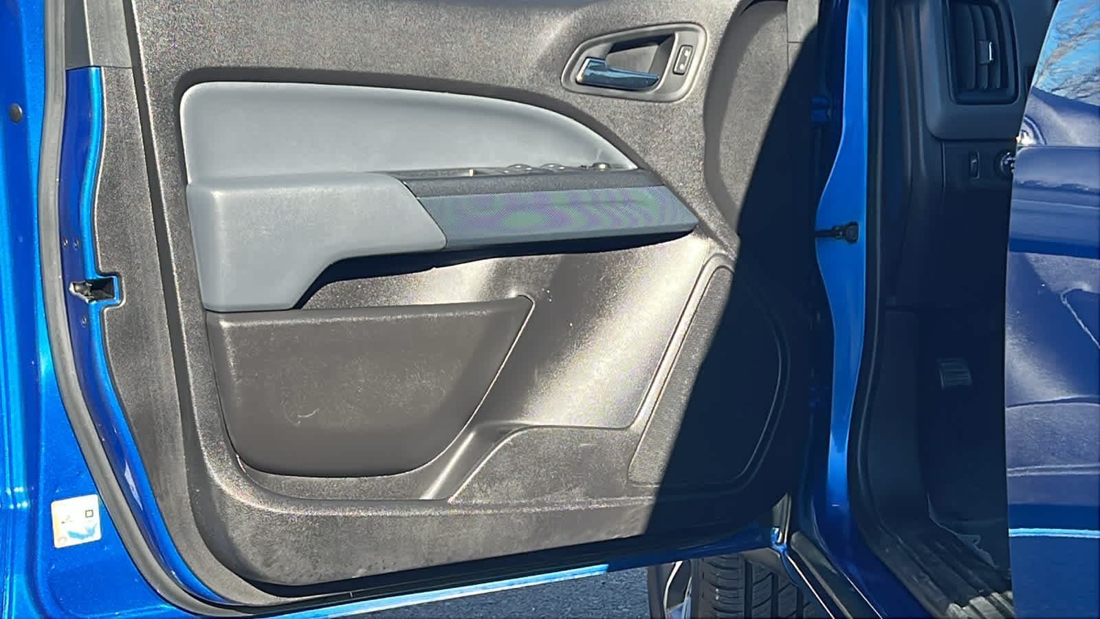 Thumbnail: 2019 Chevrolet Colorado - 23