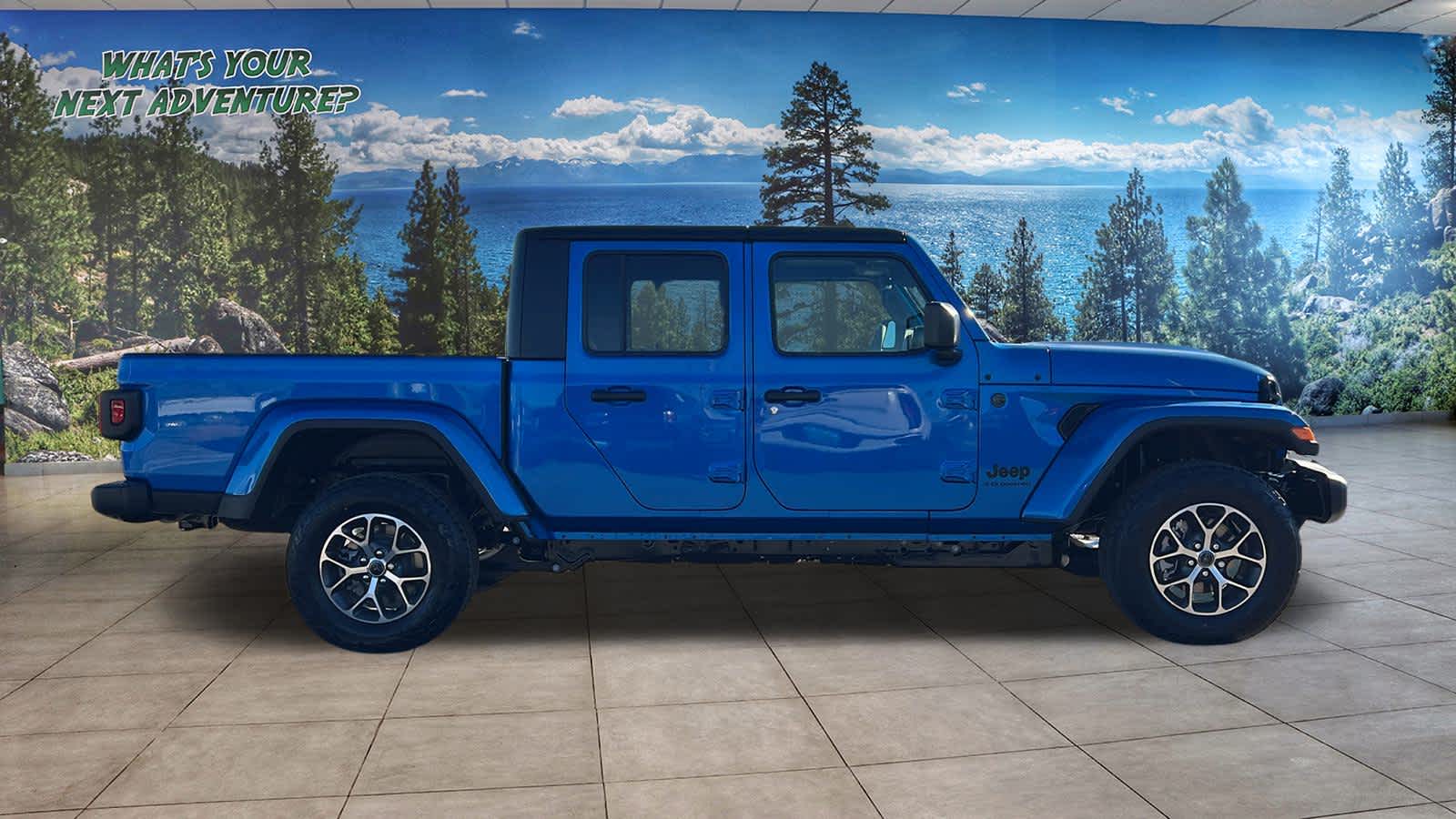 Thumbnail: 2026 Jeep Gladiator - 4