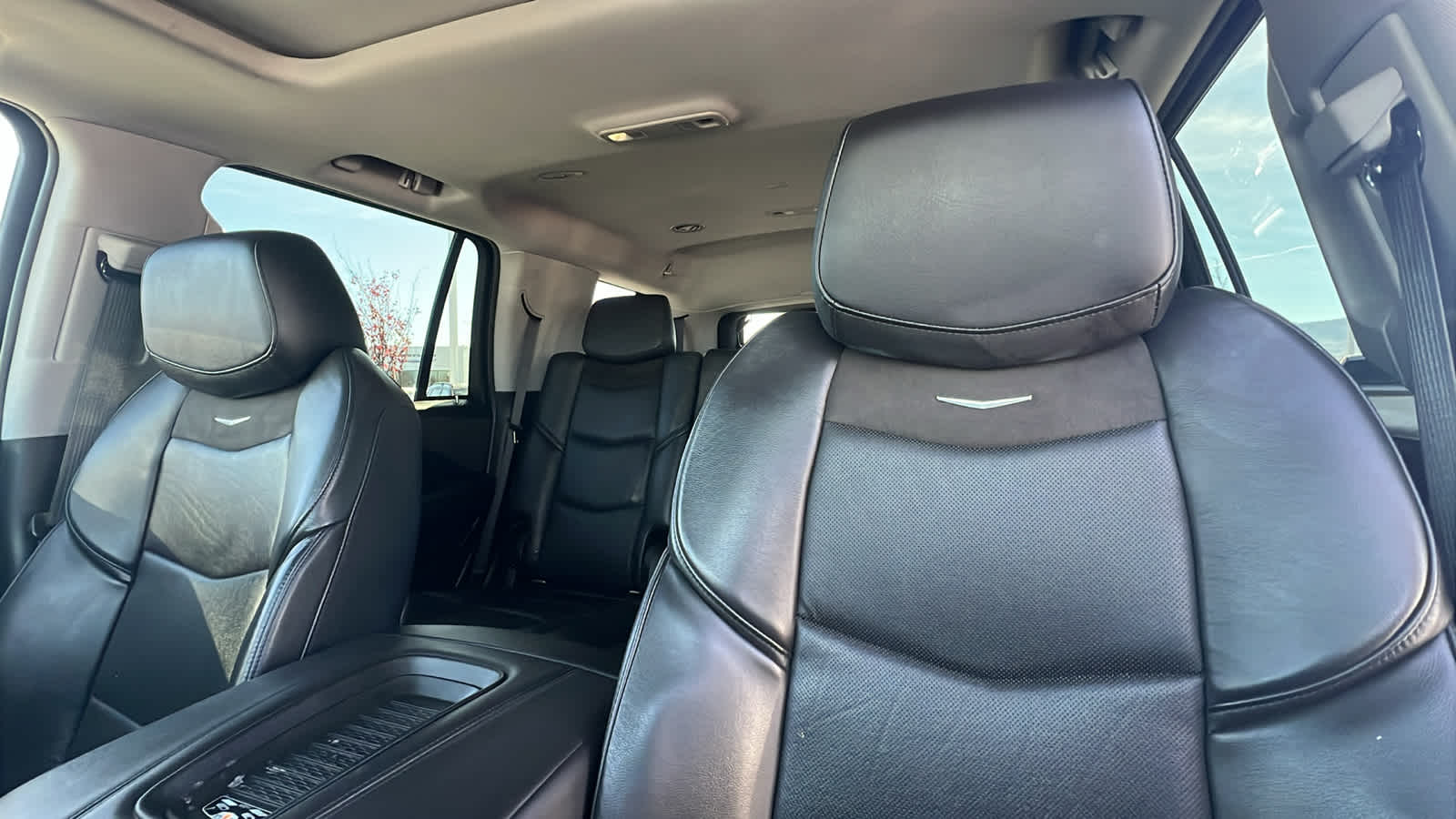 Thumbnail: 2020 Cadillac Escalade - 11