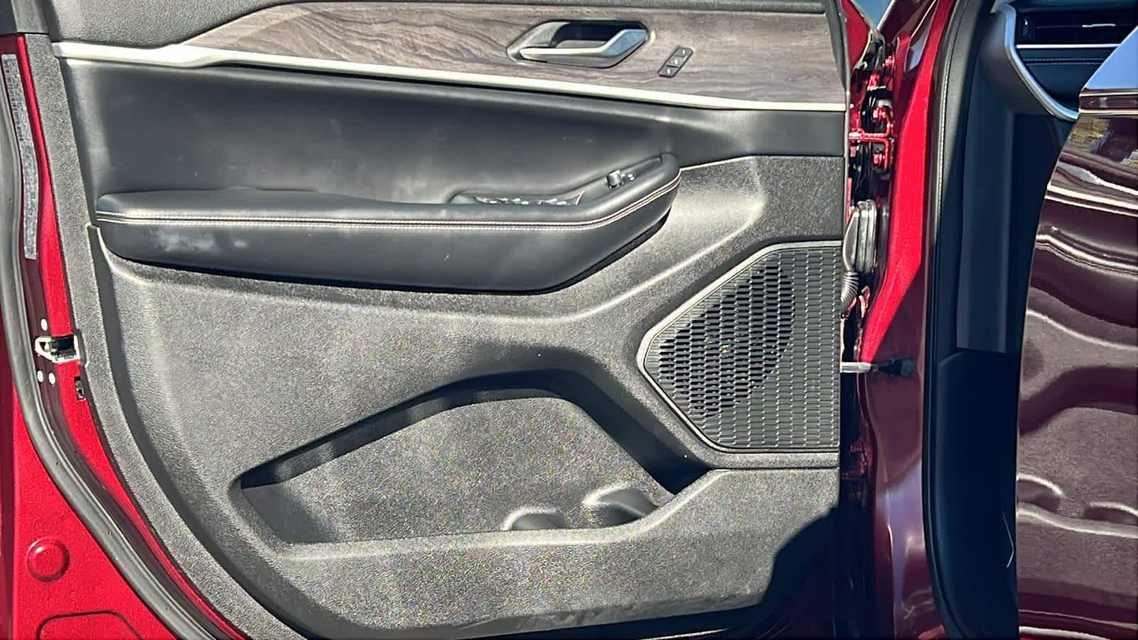 Thumbnail: 2023 Jeep Grand Cherokee - 23