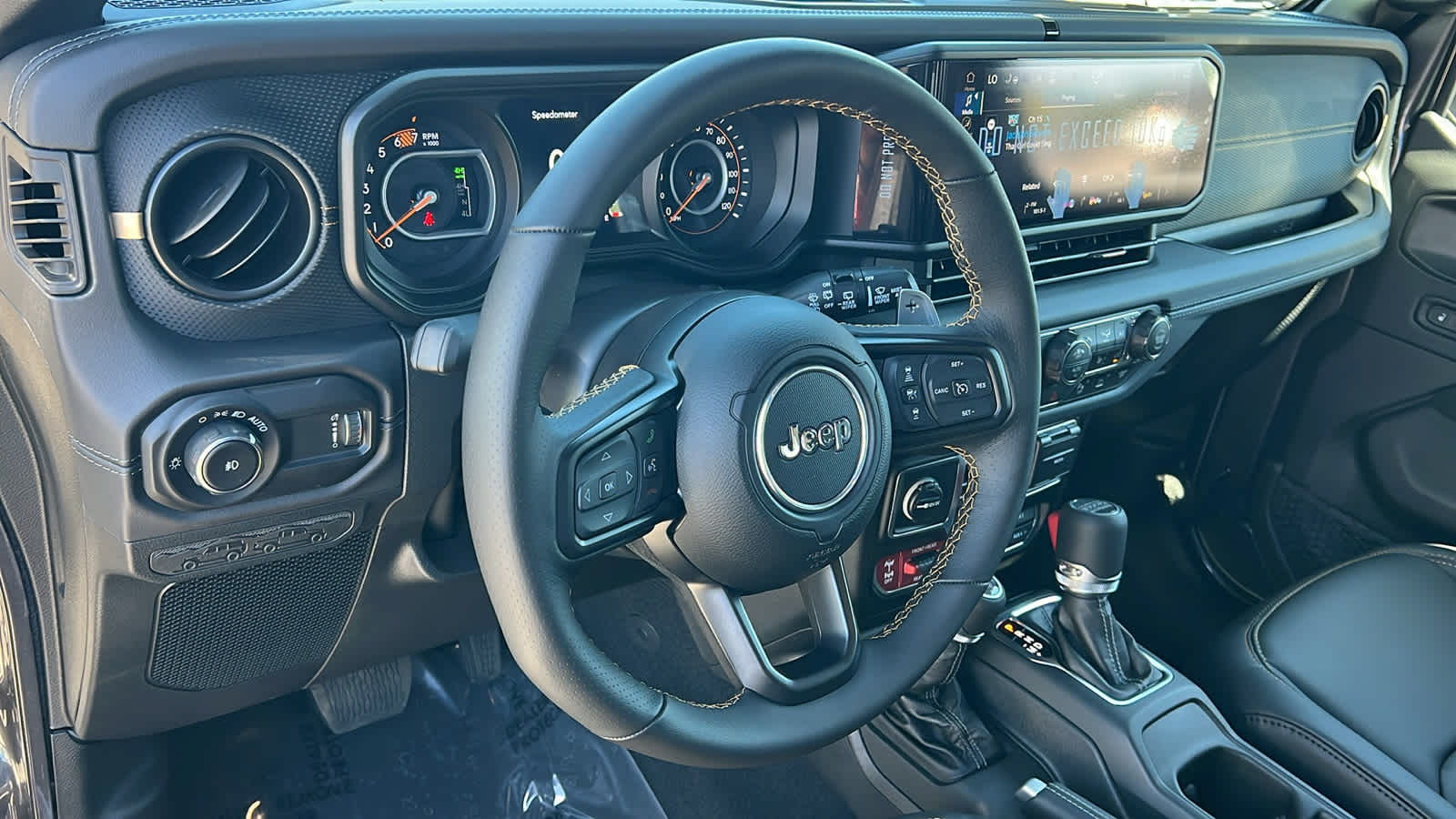 Thumbnail: 2025 Jeep Wrangler - 10