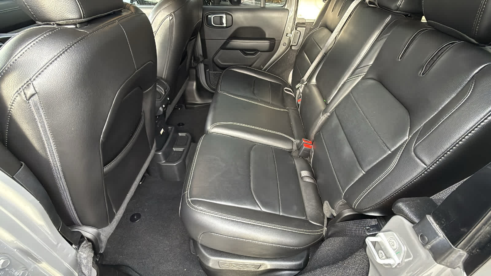 Thumbnail: 2021 Jeep Wrangler - 24