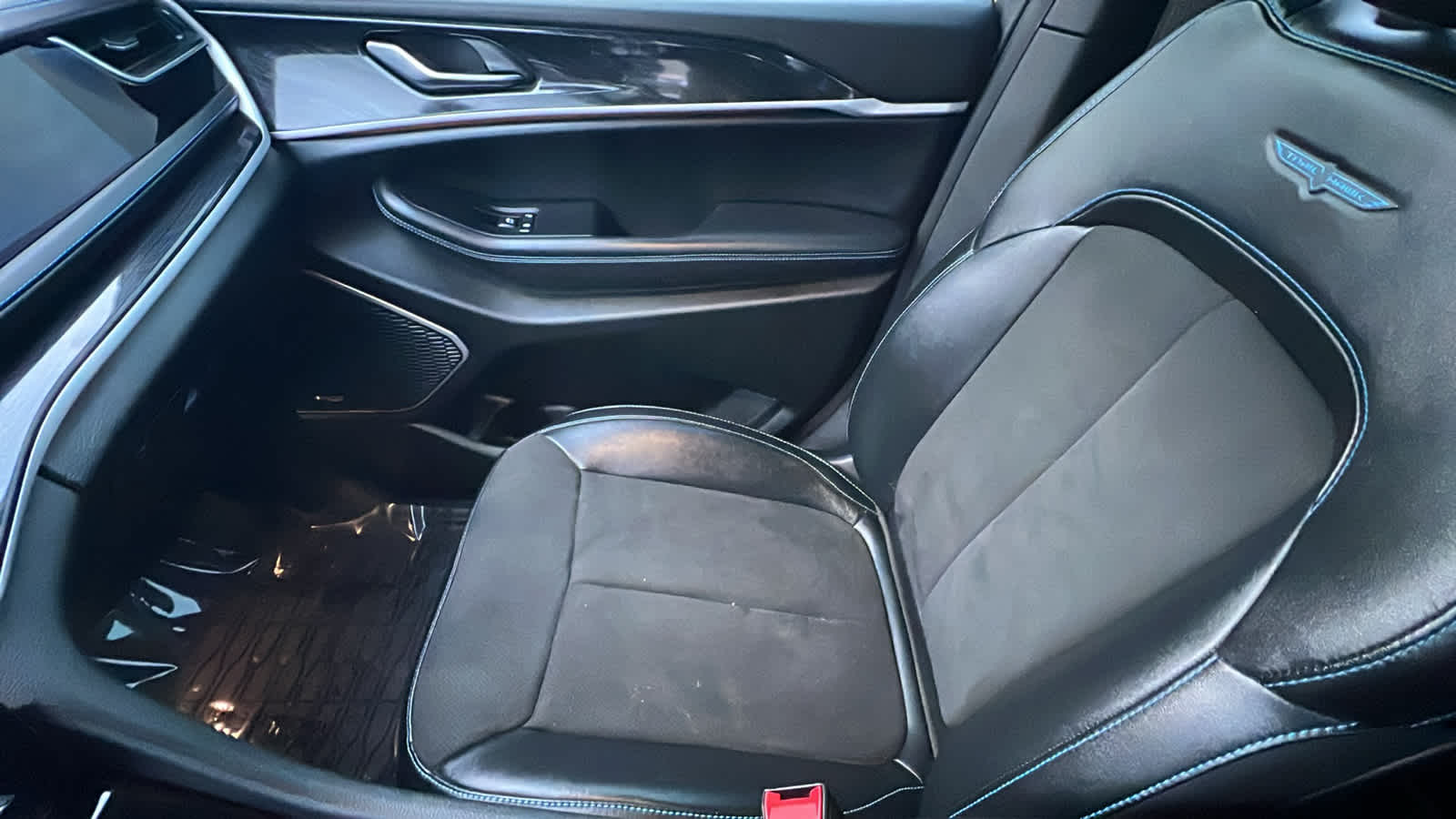 Thumbnail: 2022 Jeep Grand Cherokee - 12