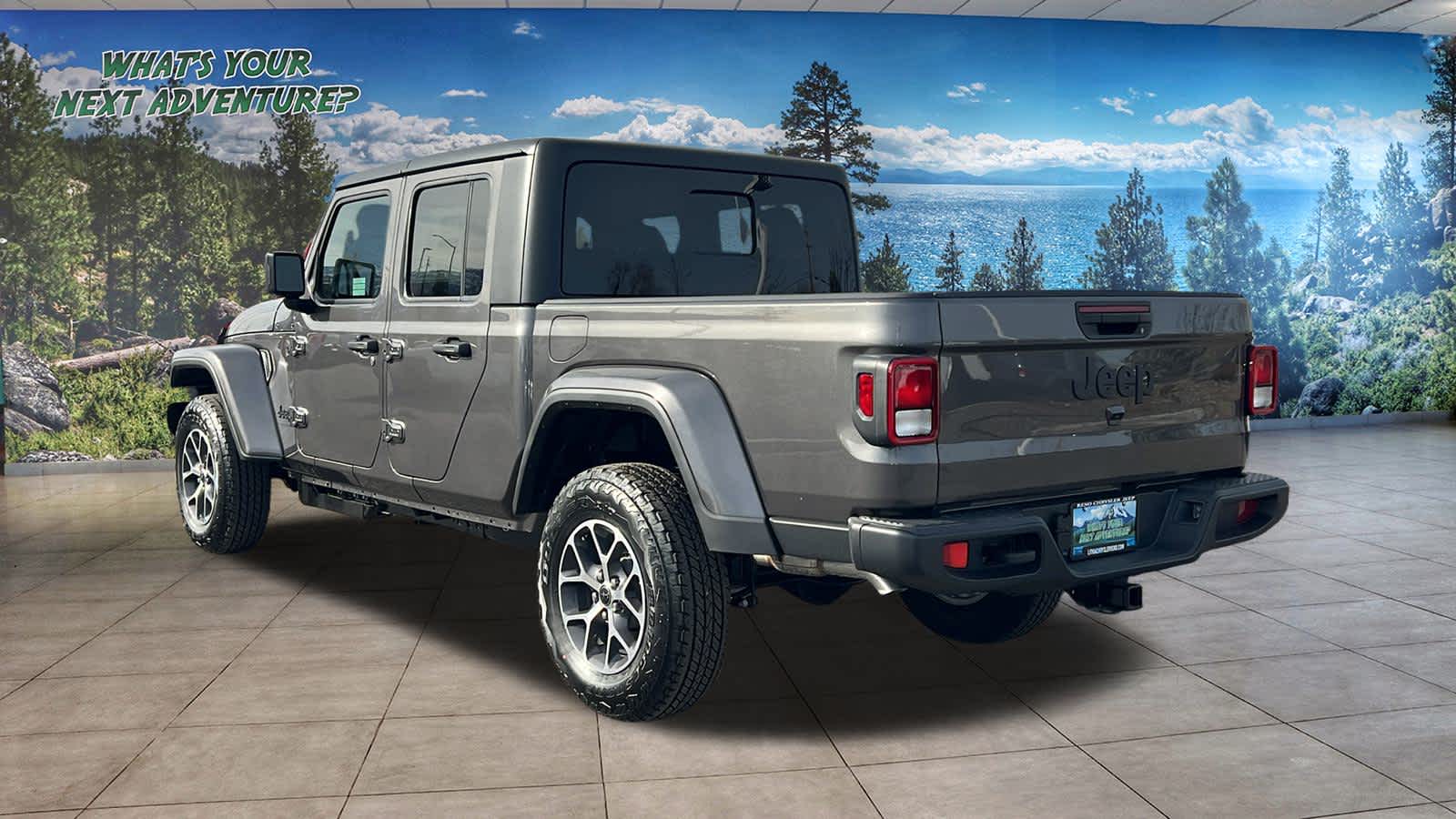 Thumbnail: 2026 Jeep Gladiator - 7