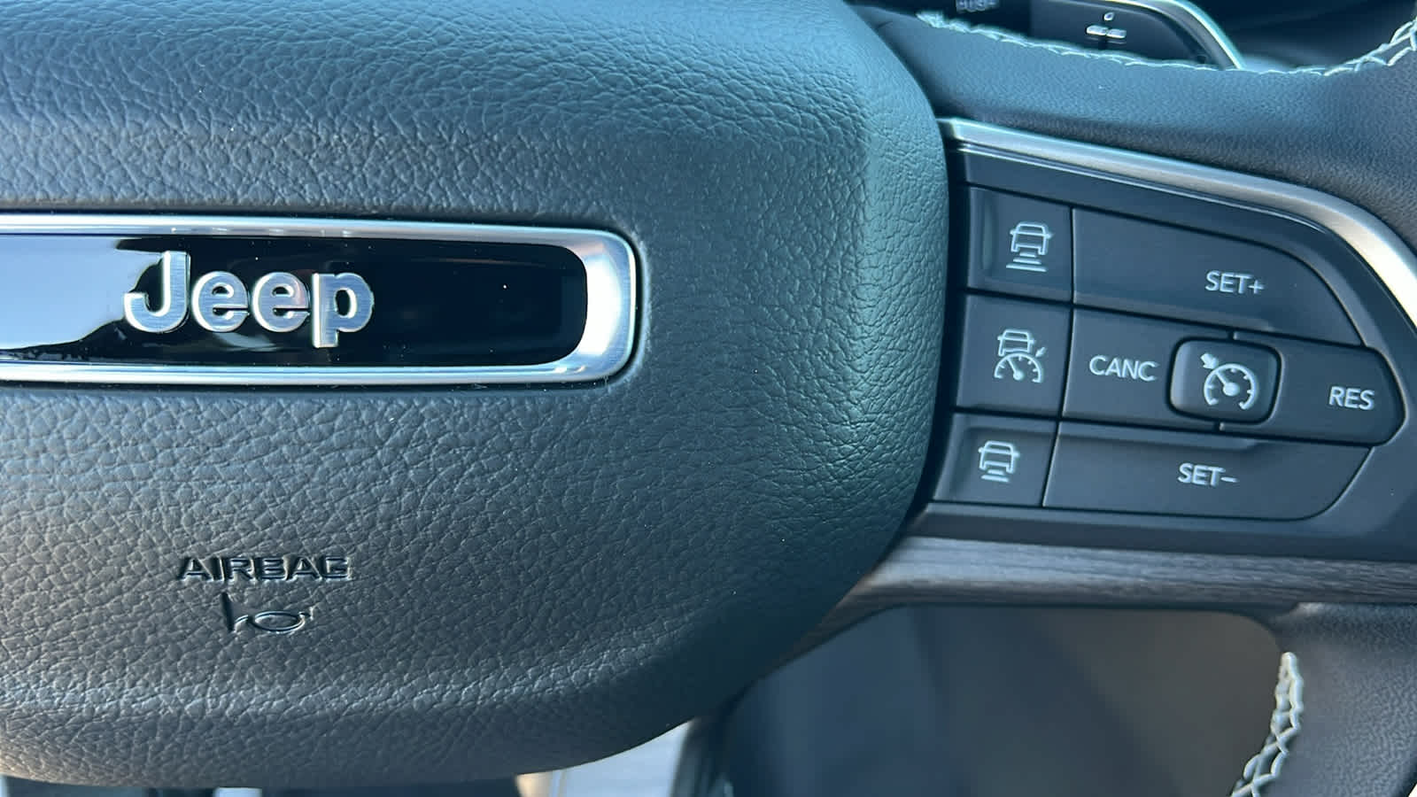 Thumbnail: 2025 Jeep Grand Cherokee - 20