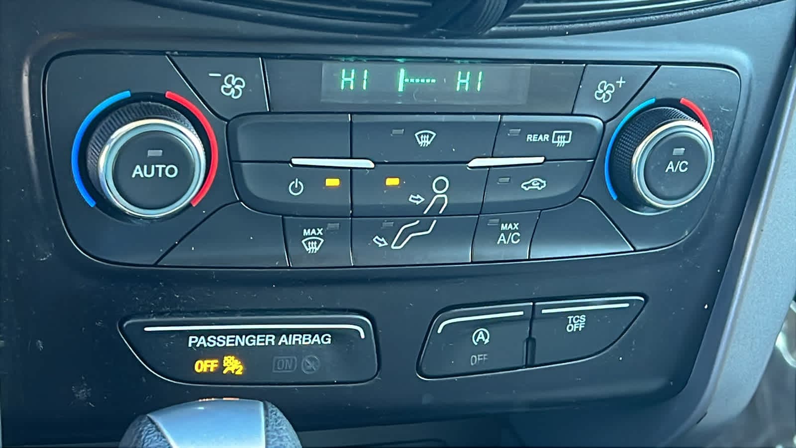 Thumbnail: 2017 Ford Escape - 14