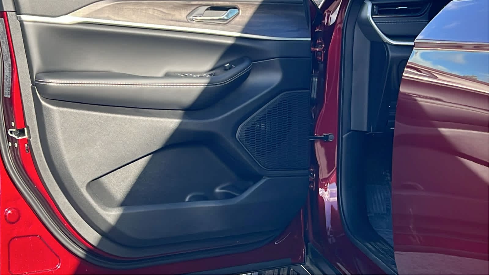 Thumbnail: 2026 Jeep Grand Cherokee L - 23