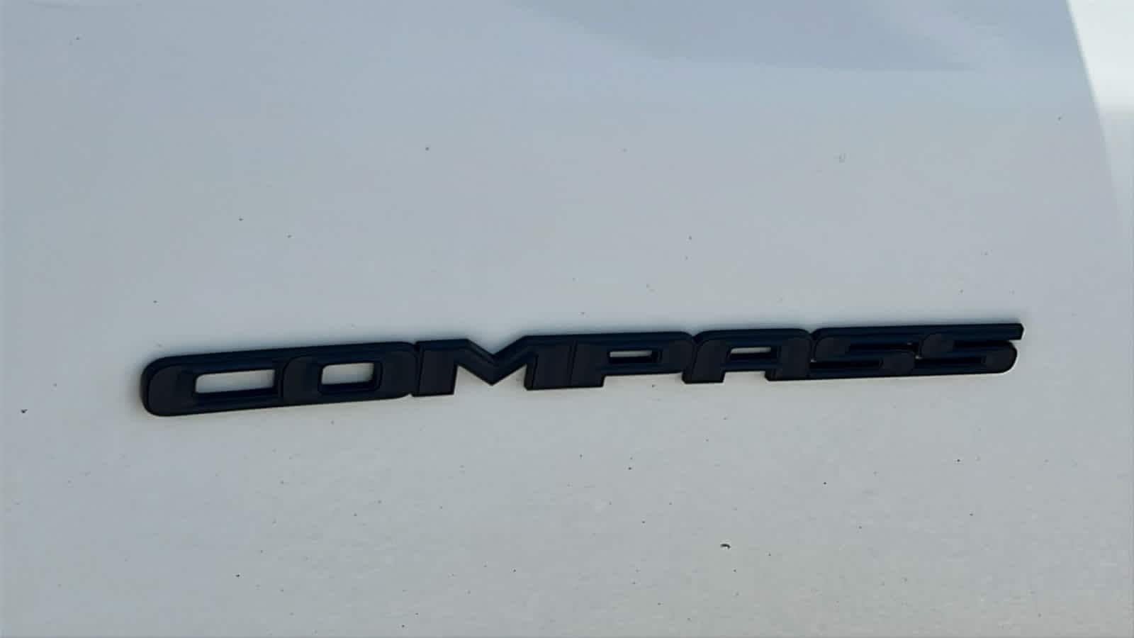 Thumbnail: 2018 Jeep Compass - 28