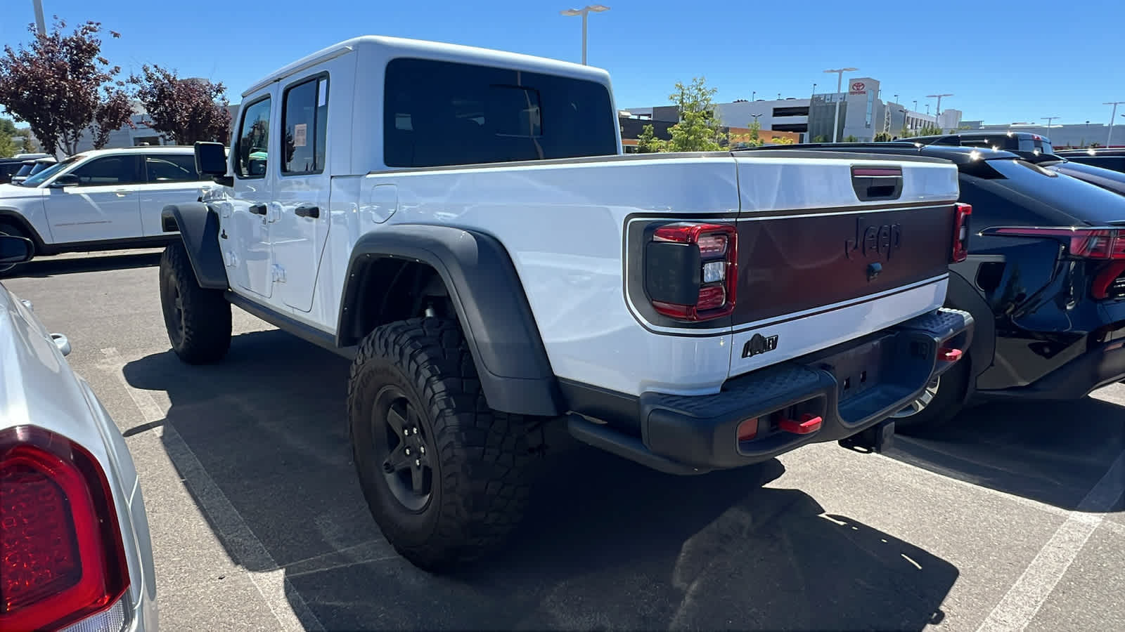 Thumbnail: 2022 Jeep Gladiator - 9