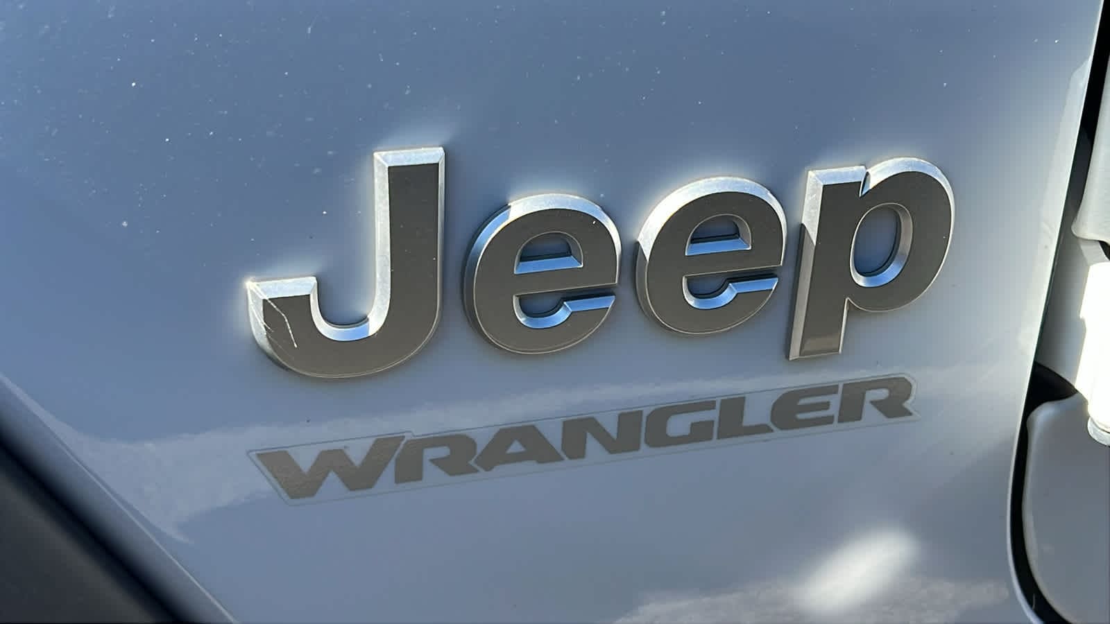 Thumbnail: 2021 Jeep Wrangler - 5