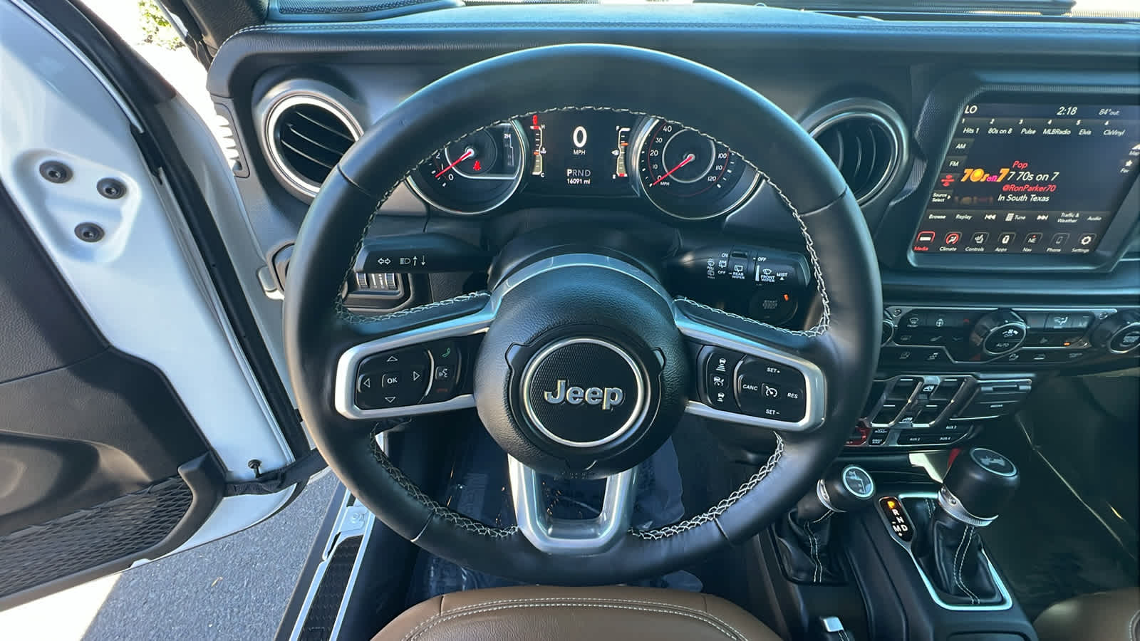 Thumbnail: 2021 Jeep Wrangler - 18