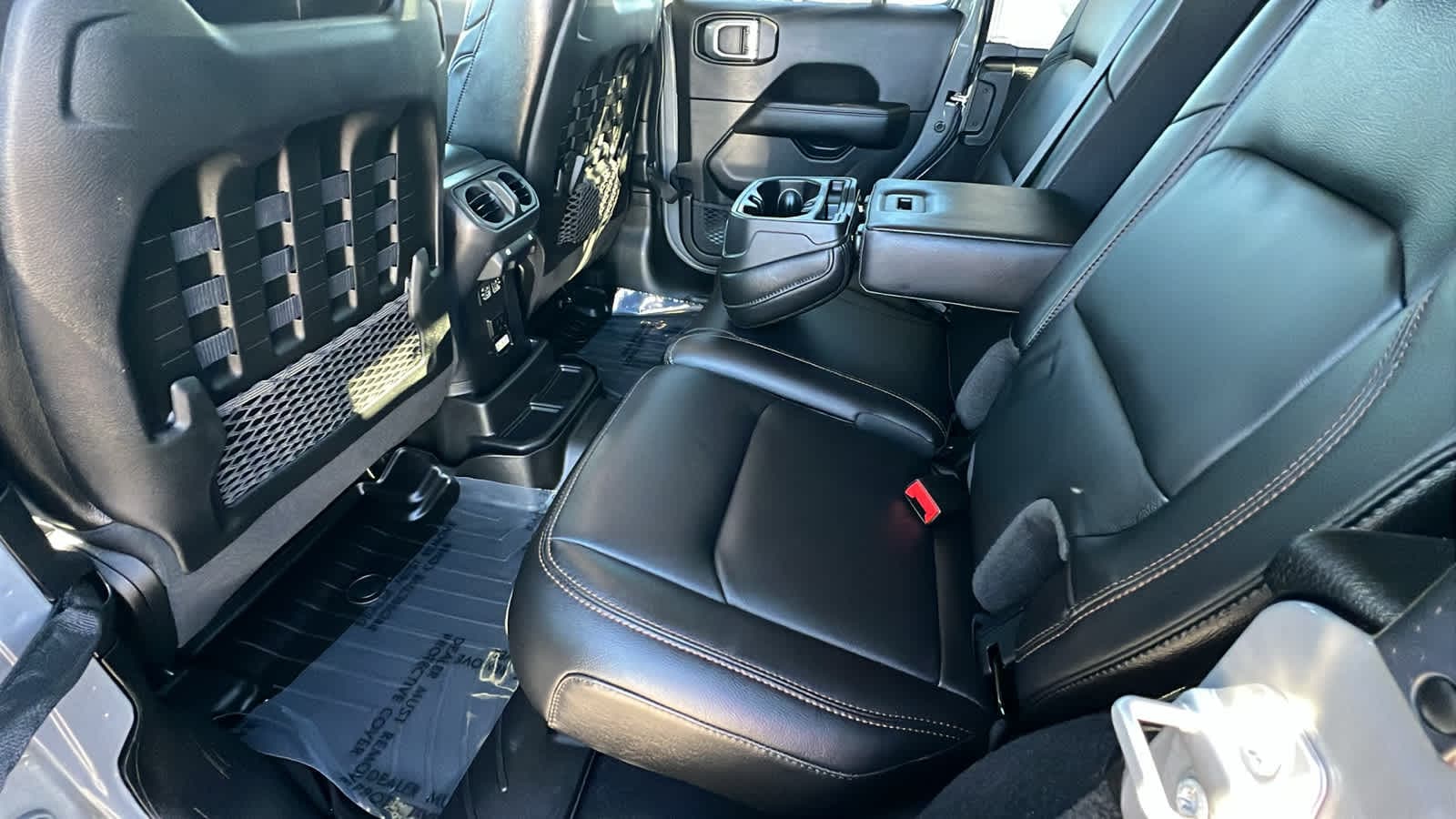 Thumbnail: 2021 Jeep Wrangler - 24