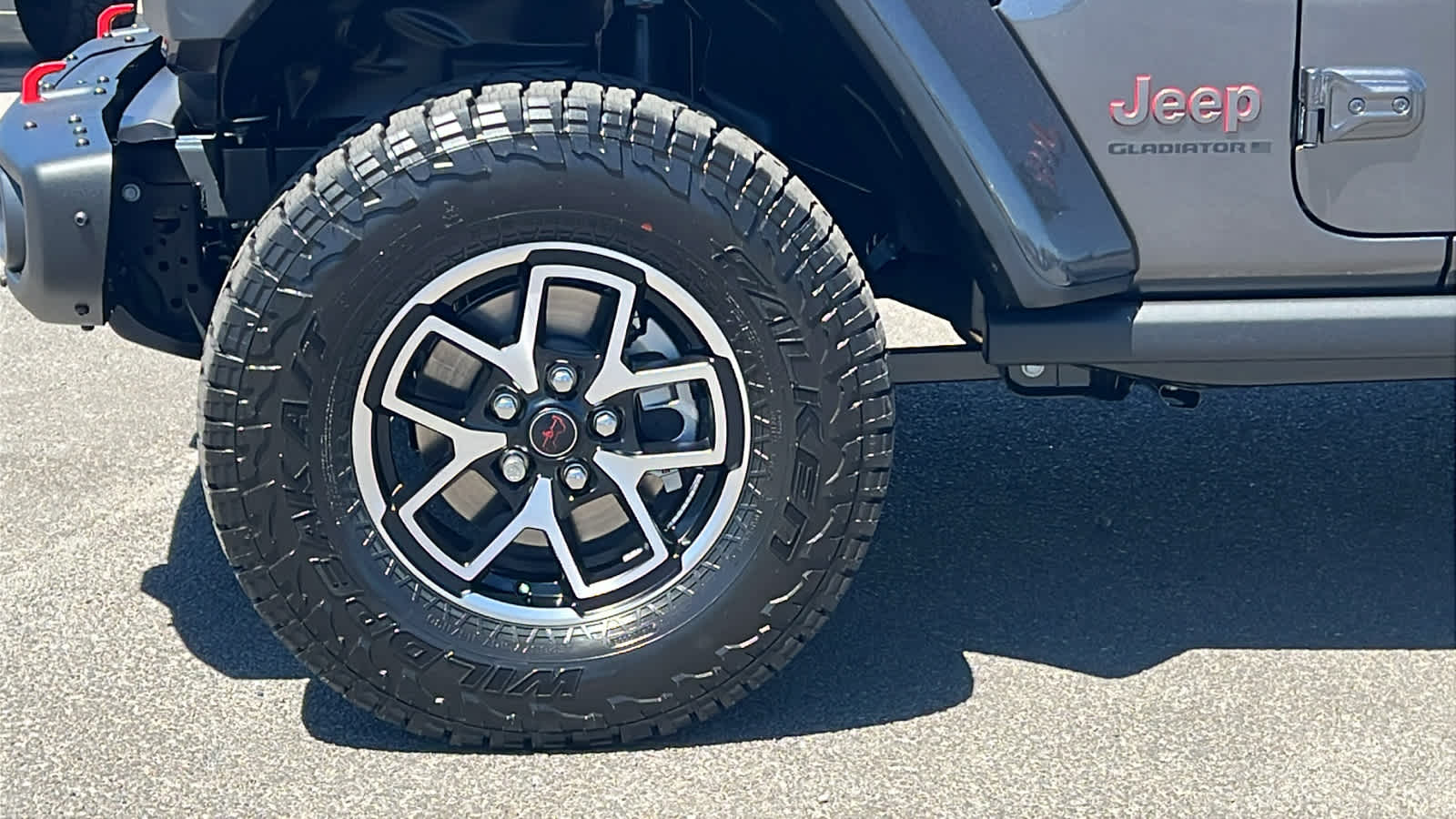 Thumbnail: 2025 Jeep Gladiator - 9