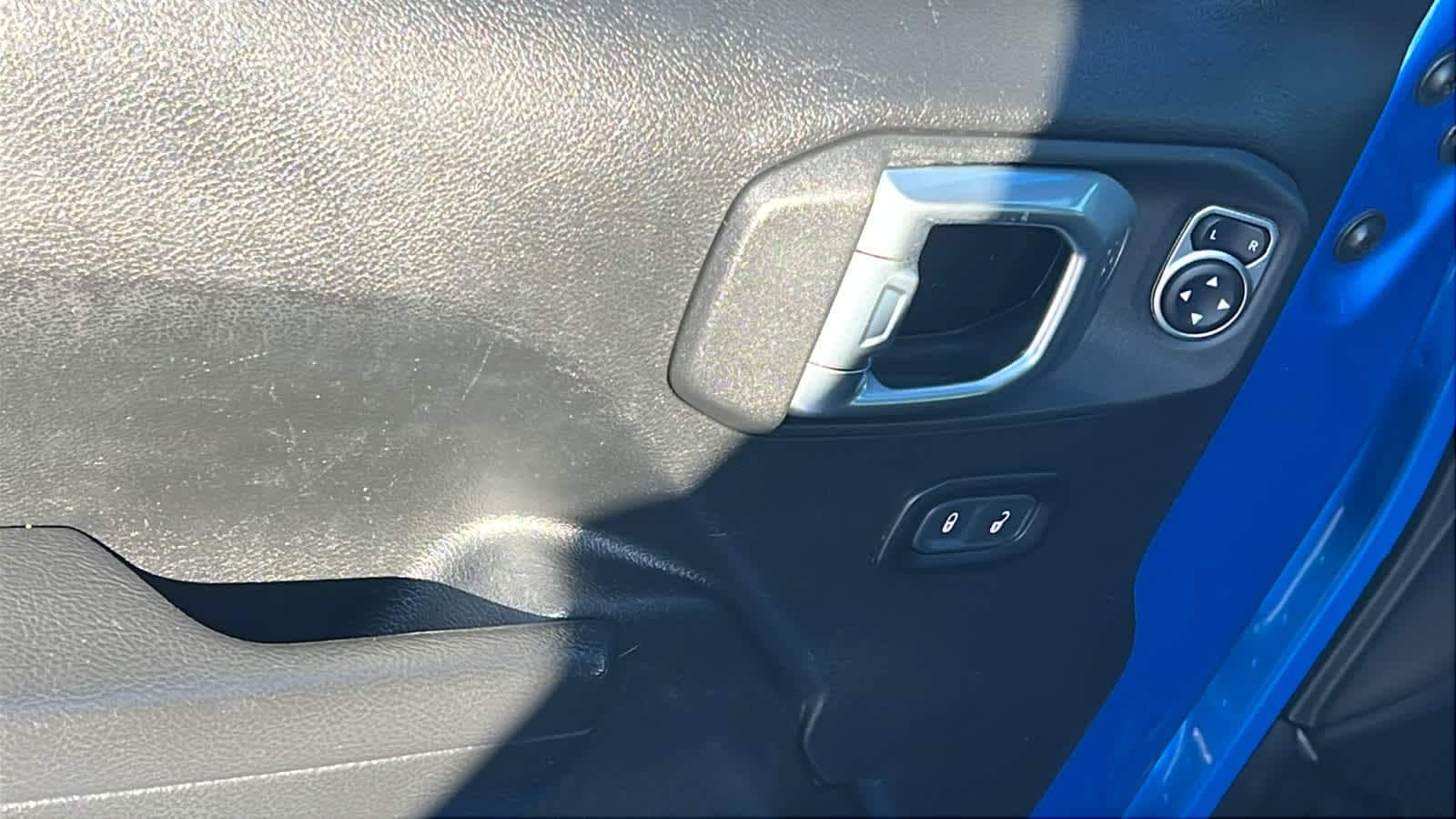 Thumbnail: 2023 Jeep Wrangler - 22