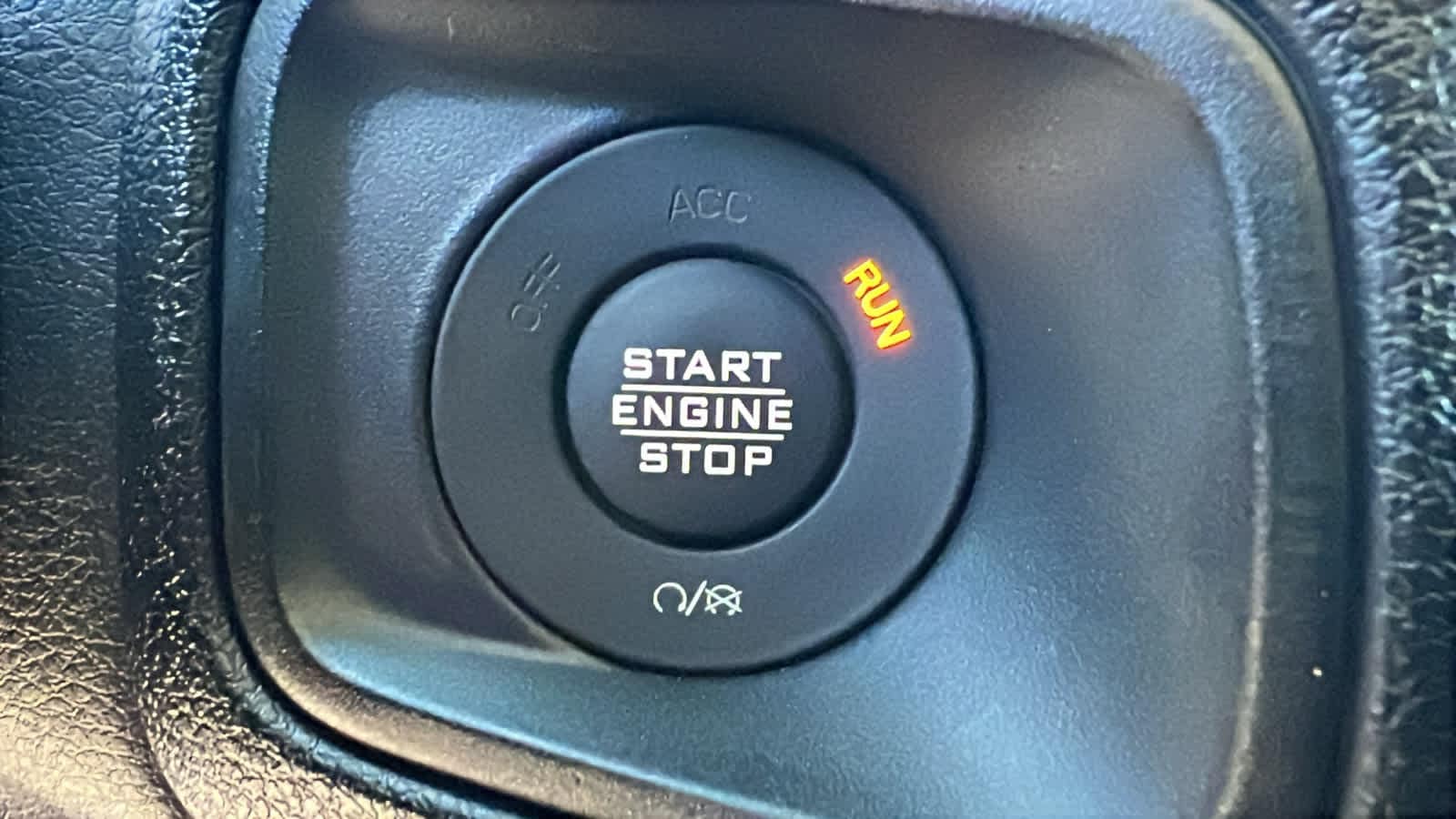 Thumbnail: 2025 Jeep Wrangler - 17