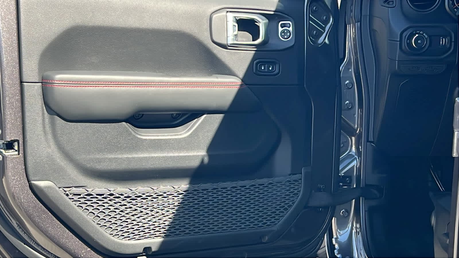 Thumbnail: 2026 Jeep Wrangler - 23