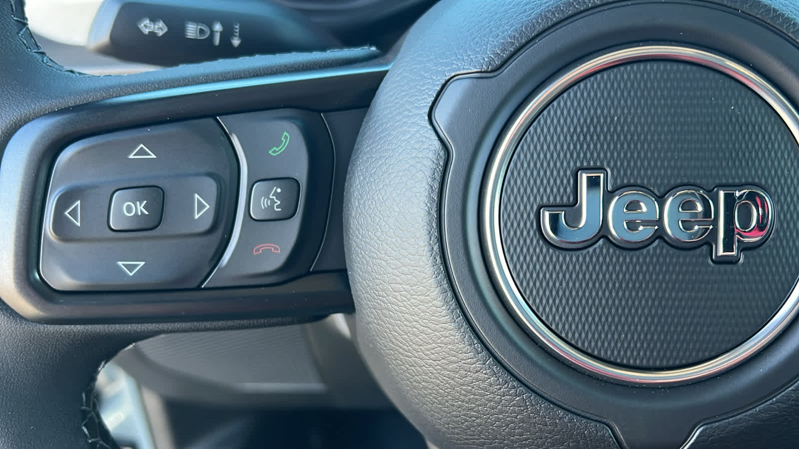 Thumbnail: 2026 Jeep Gladiator - 19