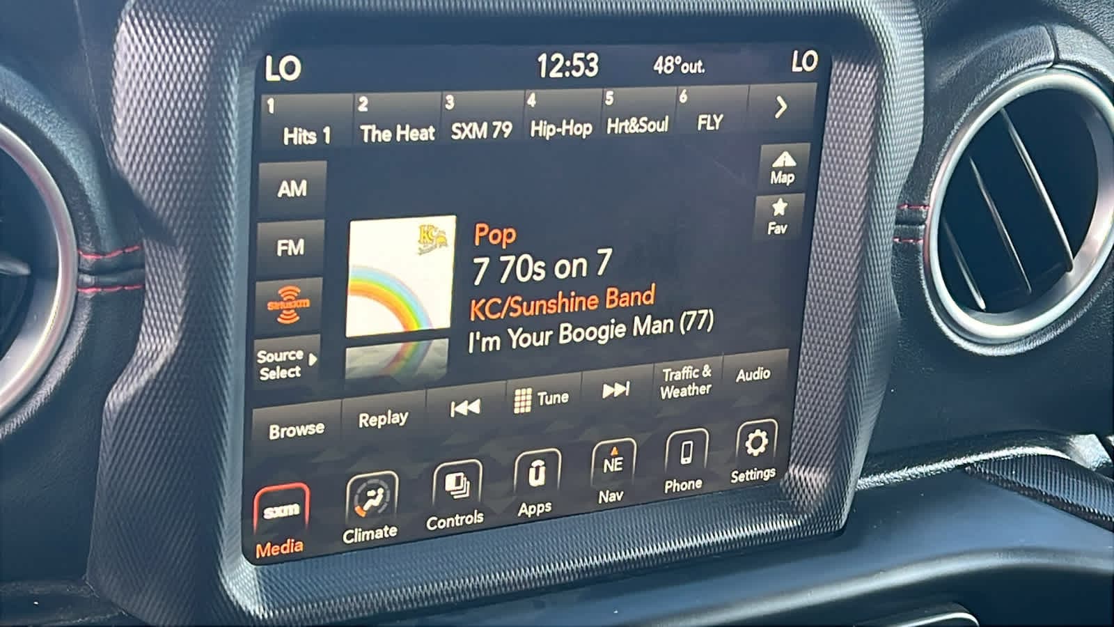 Thumbnail: 2020 Jeep Wrangler - 15