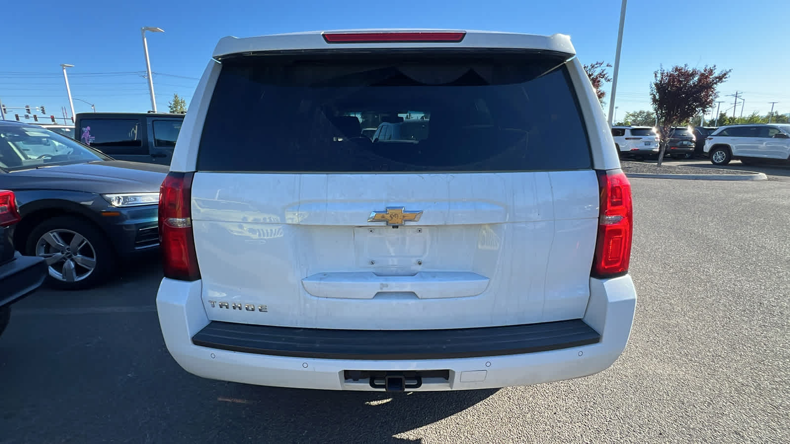 Thumbnail: 2017 Chevrolet Tahoe - 5