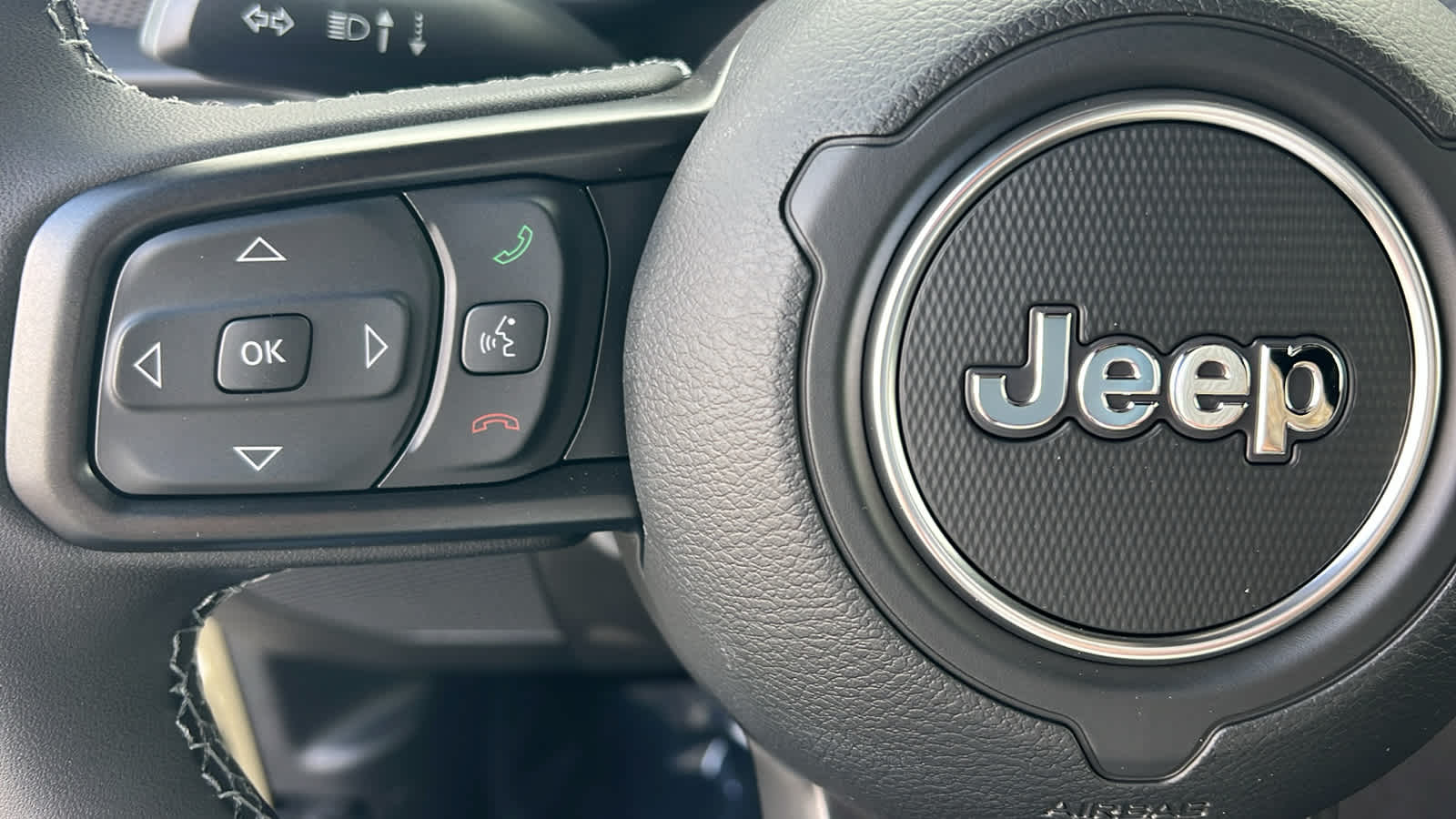 Thumbnail: 2026 Jeep Gladiator - 19