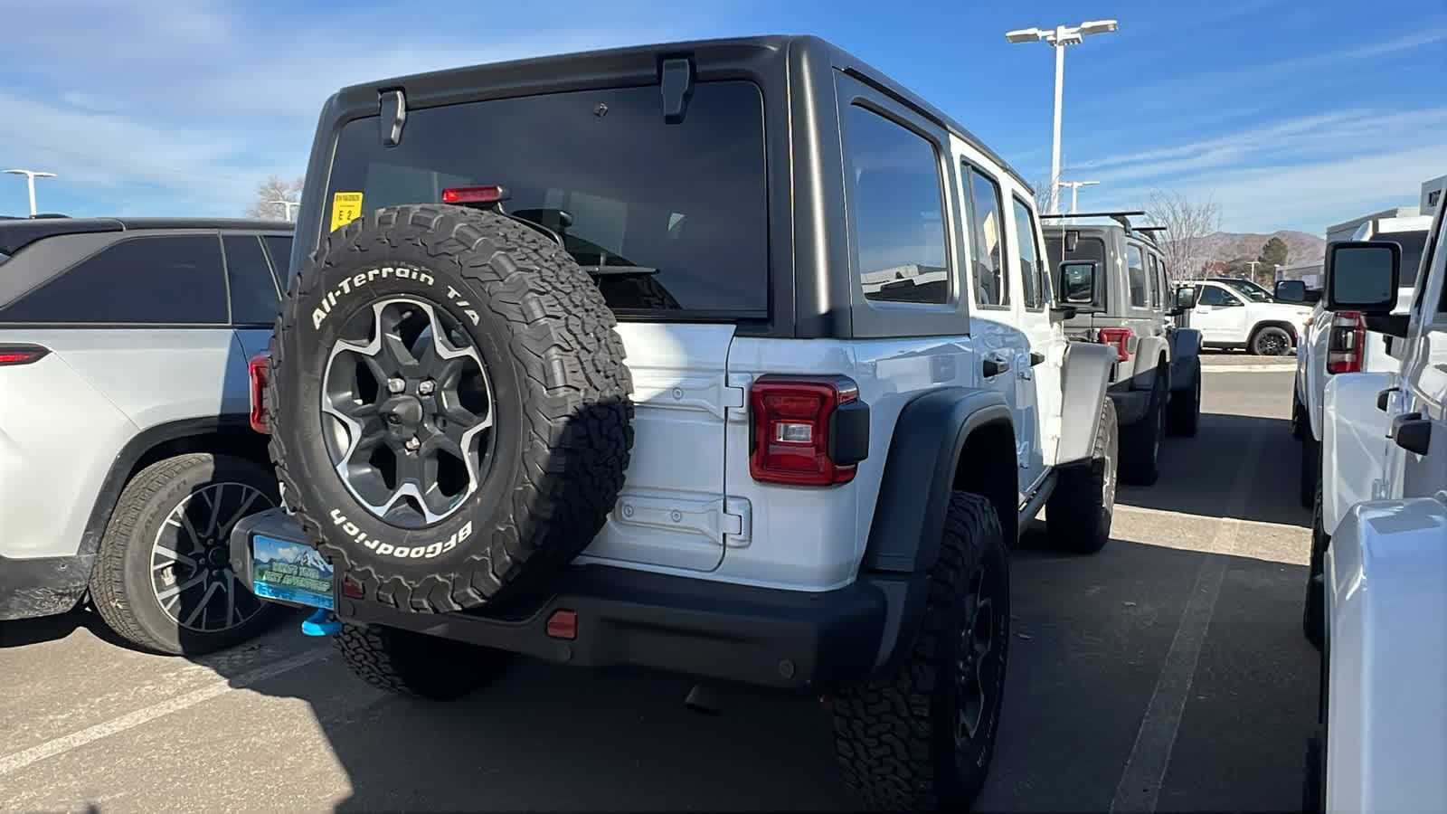 Thumbnail: 2022 Jeep Wrangler - 5