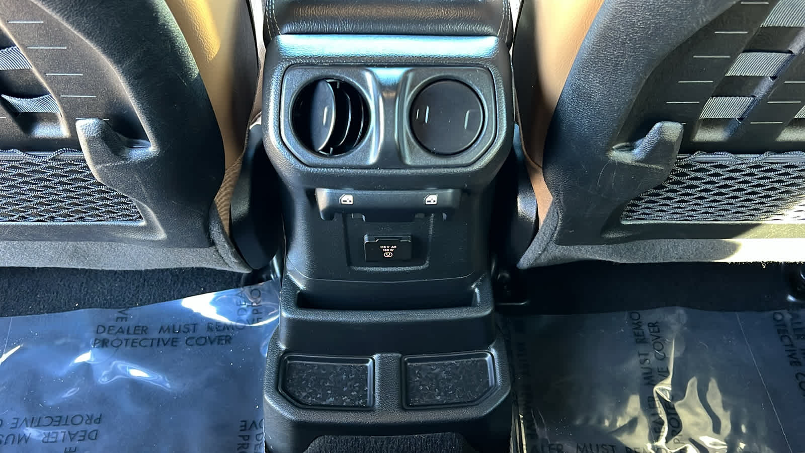 Thumbnail: 2022 Jeep Wrangler - 25