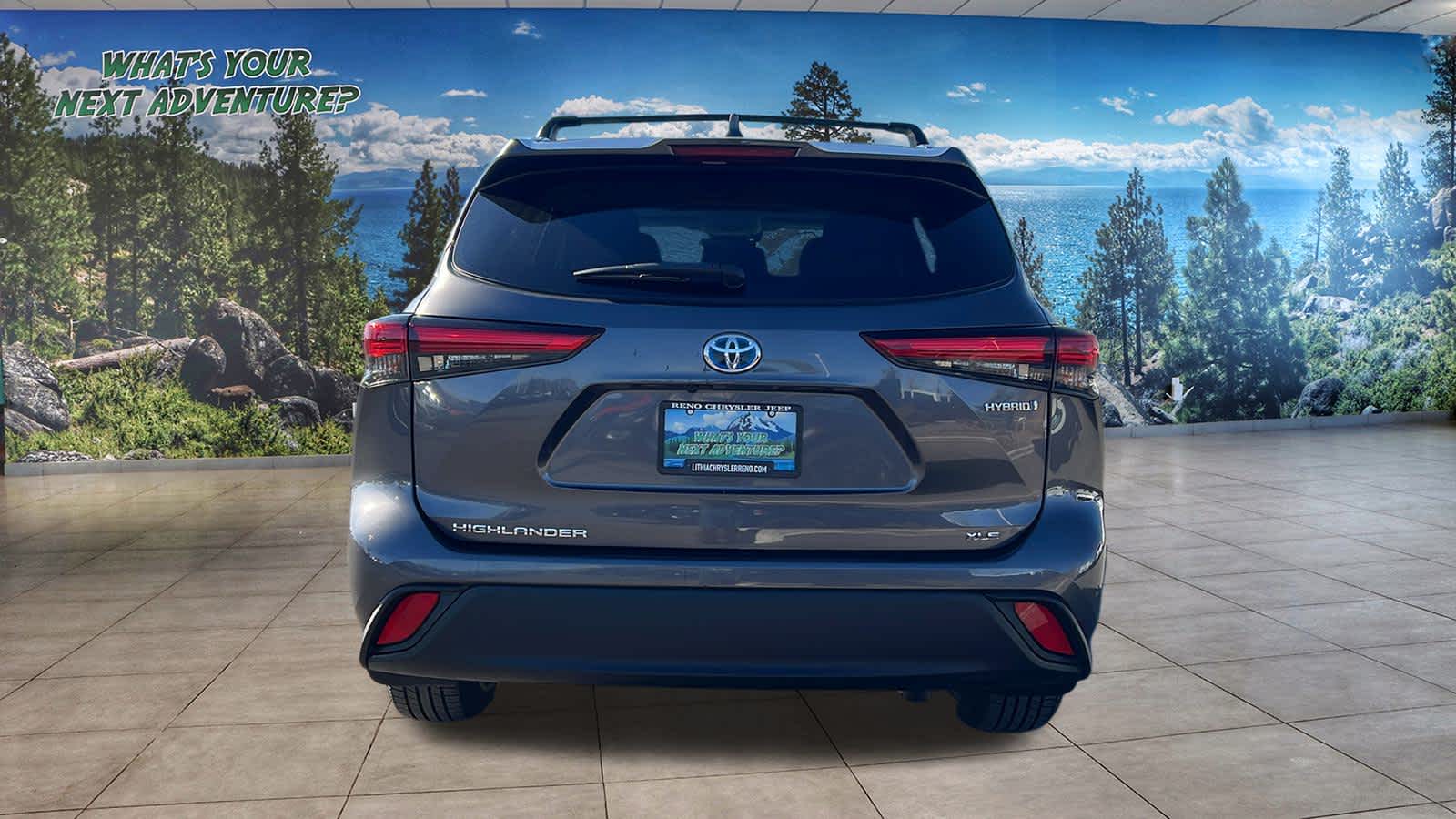 Thumbnail: 2021 Toyota Highlander - 6