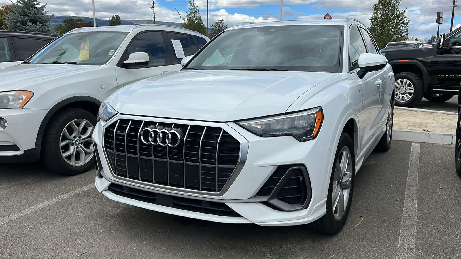 Thumbnail: 2022 Audi Q3 - 1